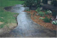 walkway.jpg (49257 bytes)